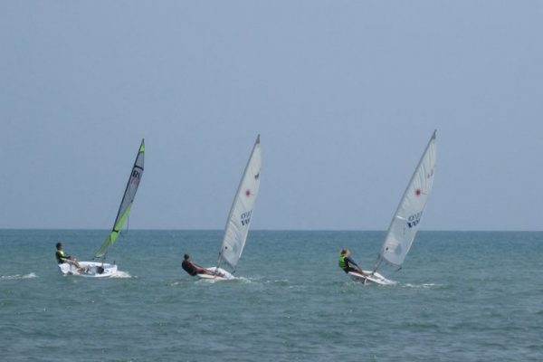 254268_190910300958411_190230064359768_461749_4702242_n